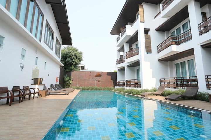 Pool 67 of 108
