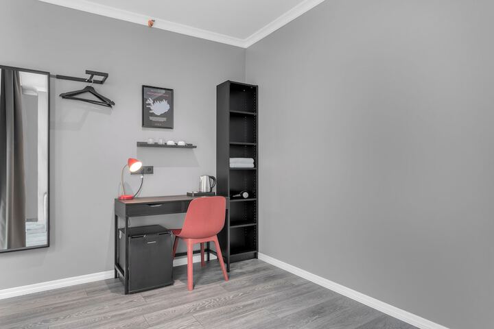 Room 25 of 35