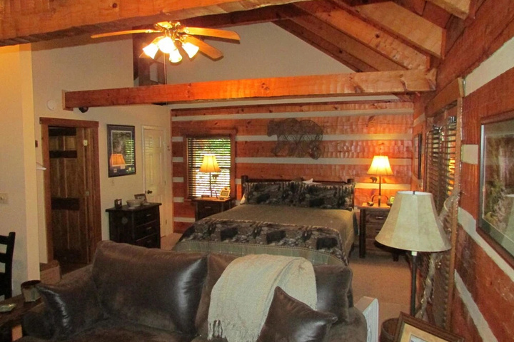 Room 2 of 7