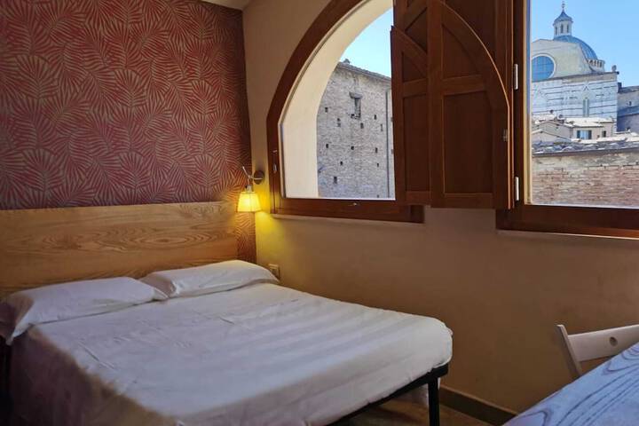 Room 9 of 23