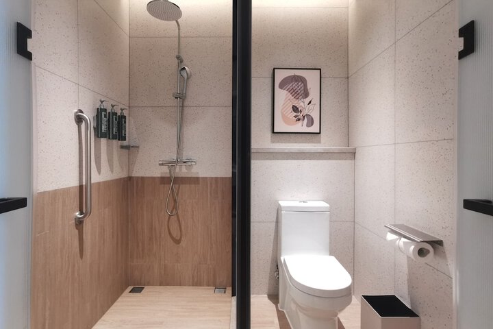 Room 45 of 67