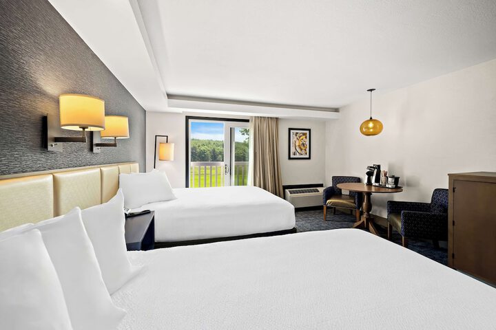 2 Double Beds (19 of 19)
