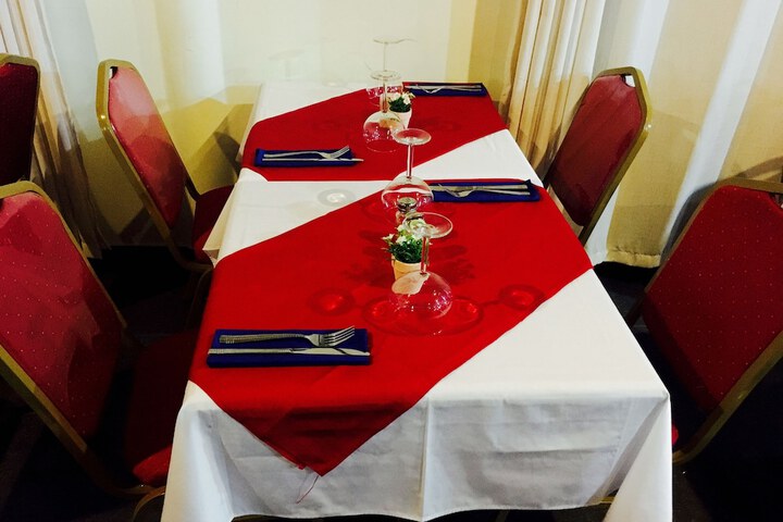 Dining 18 of 24