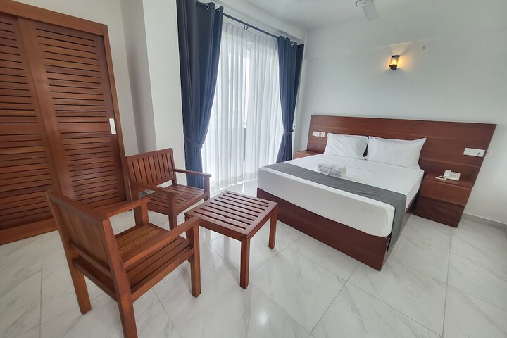Room 16 of 43