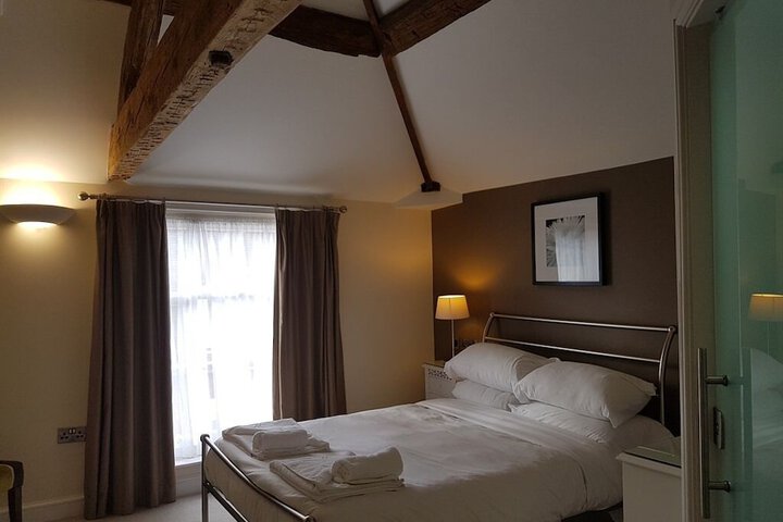 Room 4 of 19
