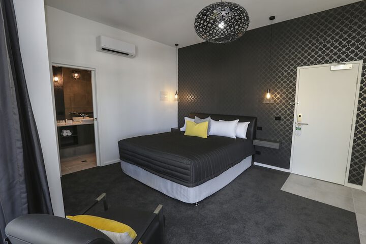 Room 14 of 71