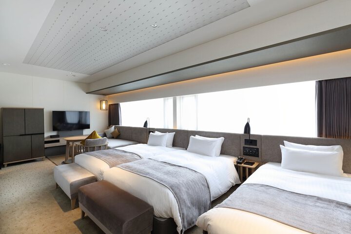Room 19 of 120