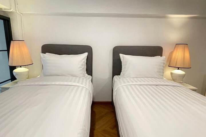 Room 44 of 84