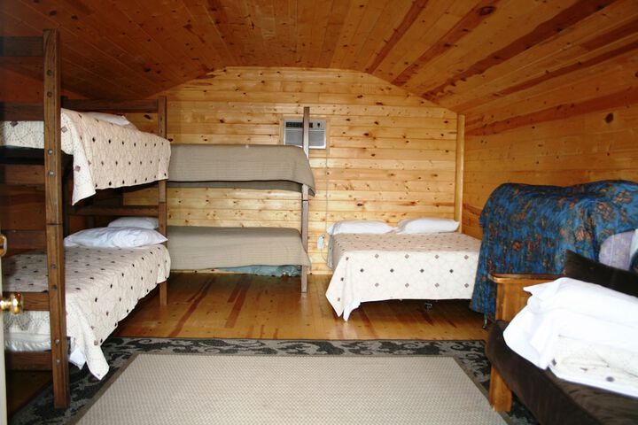 Room 77 of 109