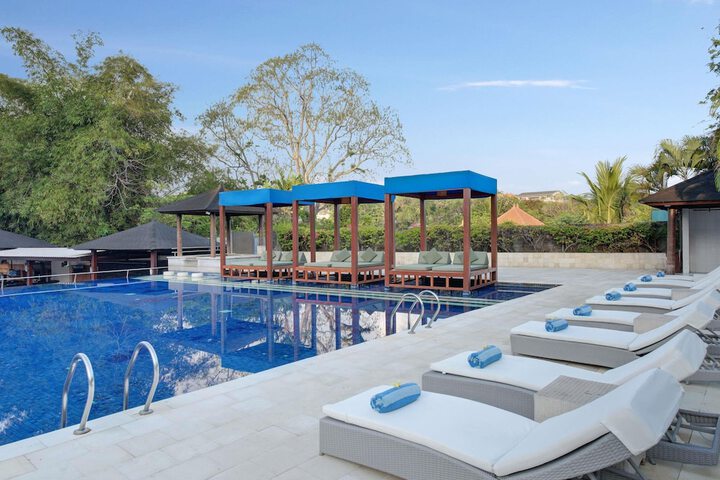 Pools & Facilities