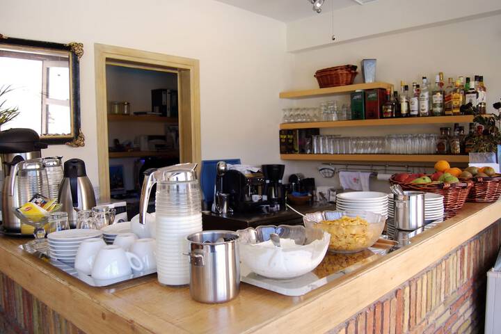 Breakfast/Coffee Service 47 of 62