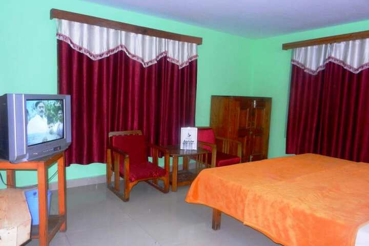 Room 14 of 37