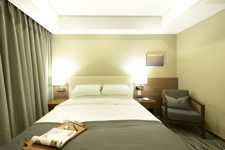 Room 21 of 77