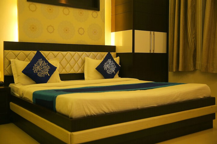 Room 8 of 63