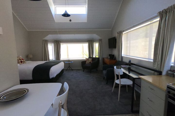 Room 3 of 12