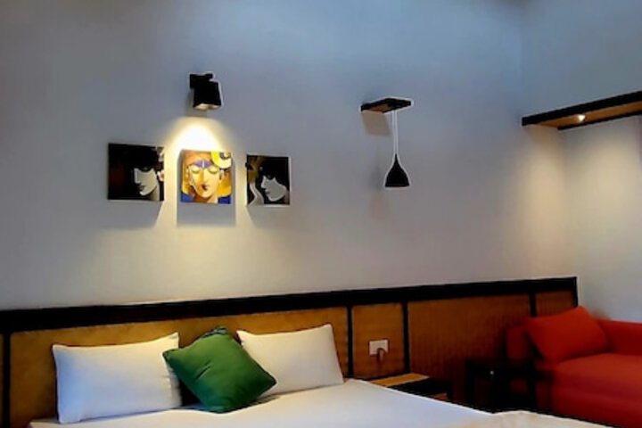 Room 9 of 54