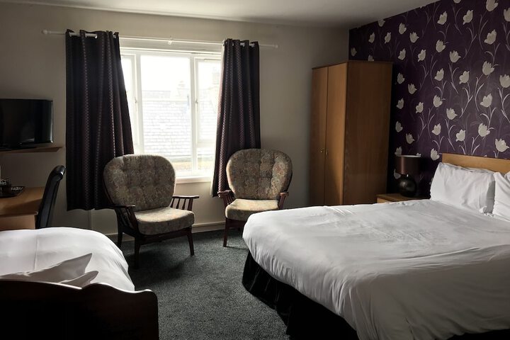 Room 12 of 49