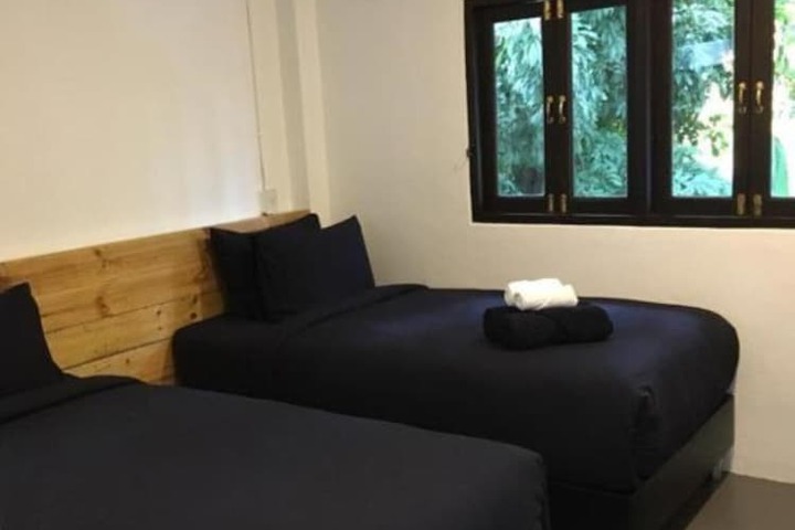 Room 16 of 42