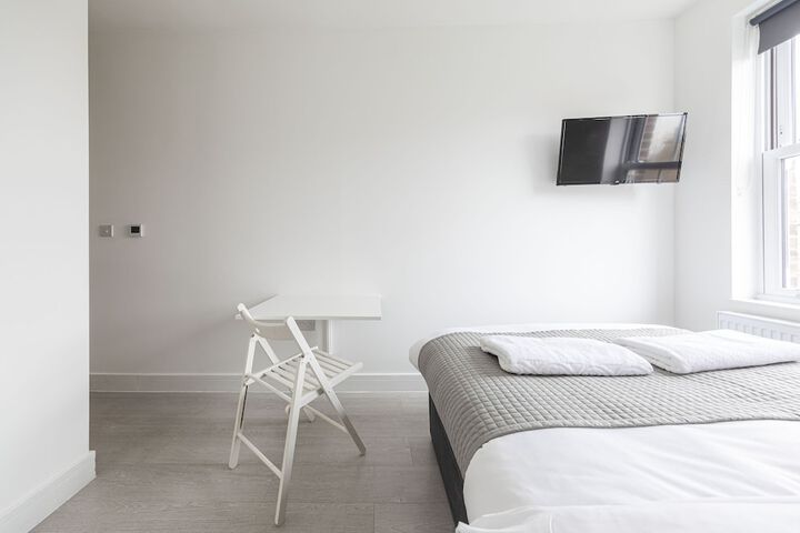 Room 34 of 65