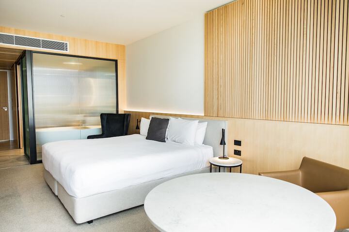 Room 10 of 45