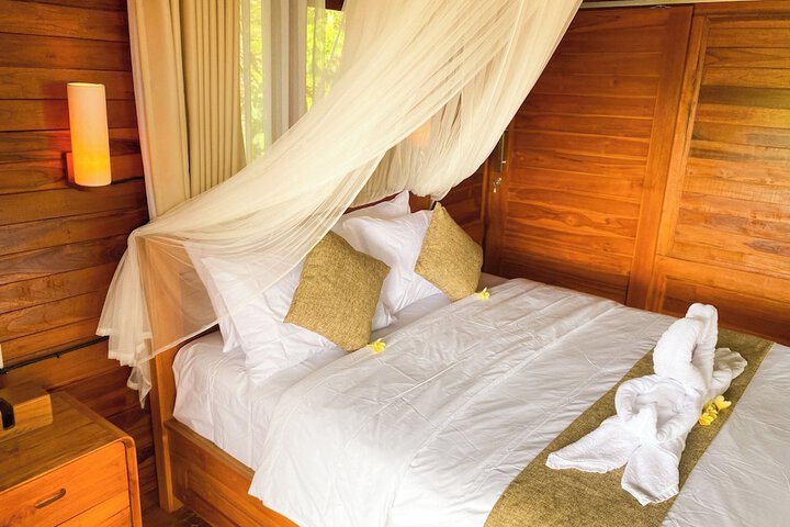 Room 8 of 26