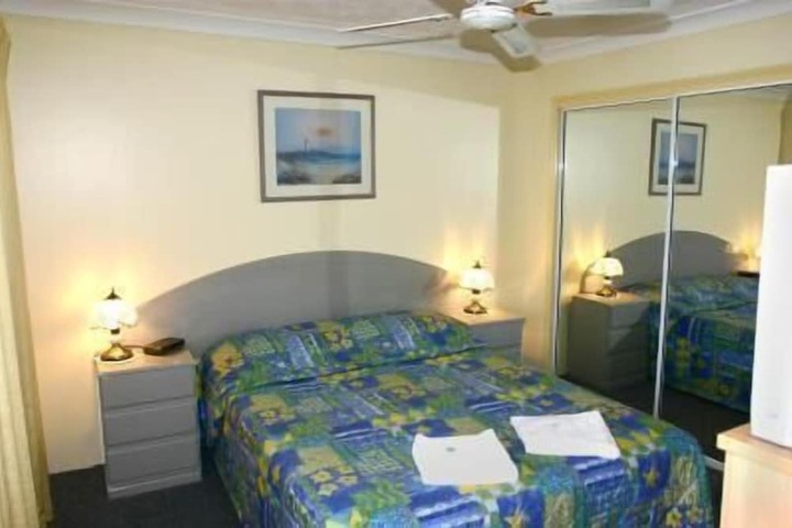 Room 7 of 65