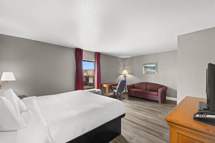 Room 11 of 29