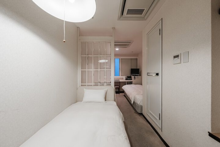Room 75 of 139