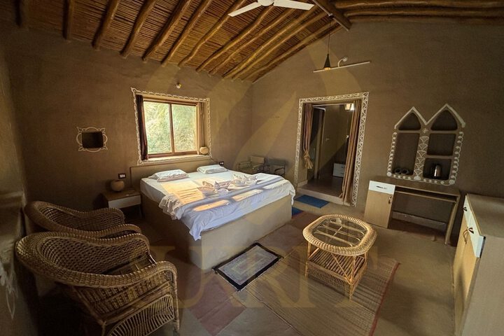 Room 2 of 6