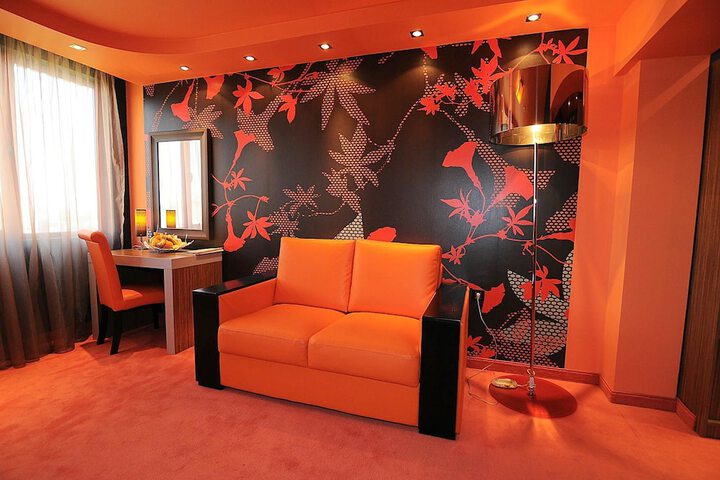 Room 23 of 49