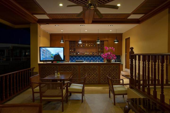 Lounge 60 of 73