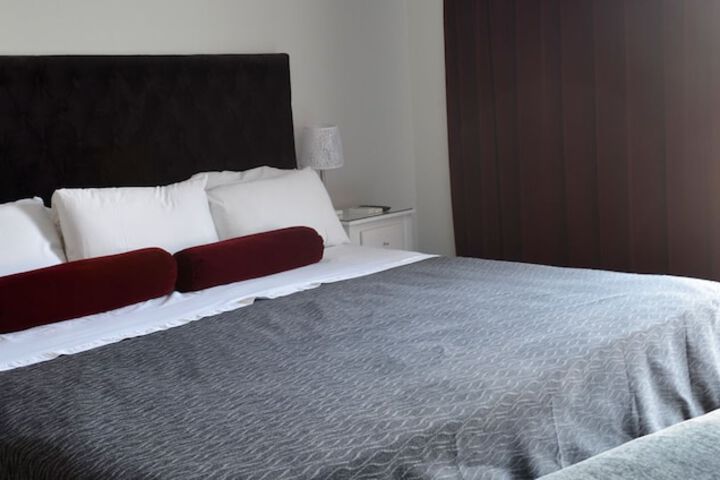 Room 3 of 40