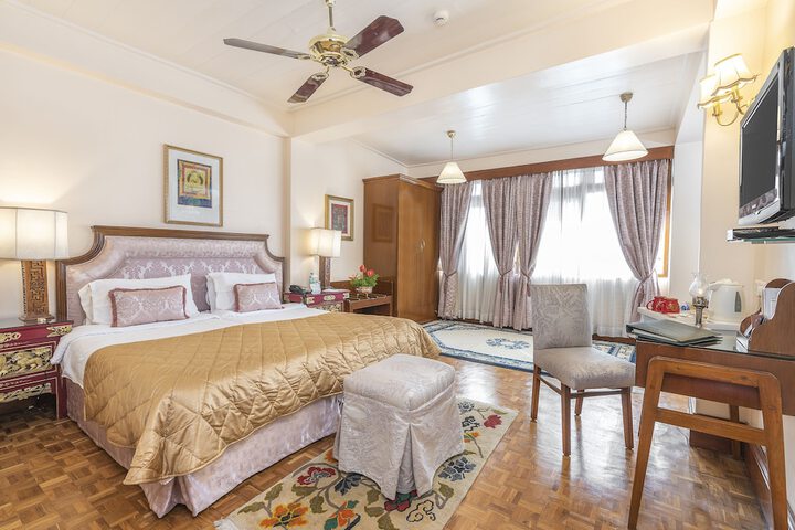 Room 10 of 40