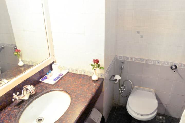 Room 15 of 27
