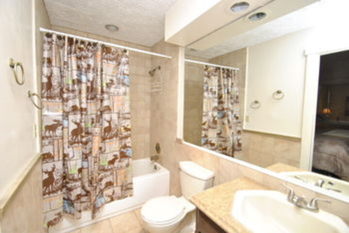 Room 3 of 11