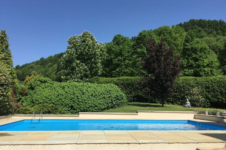 Pool 12 of 35