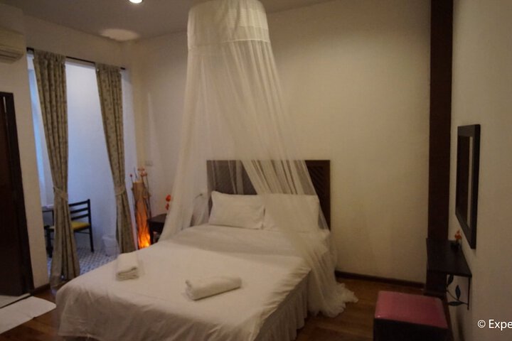 Room 5 of 41