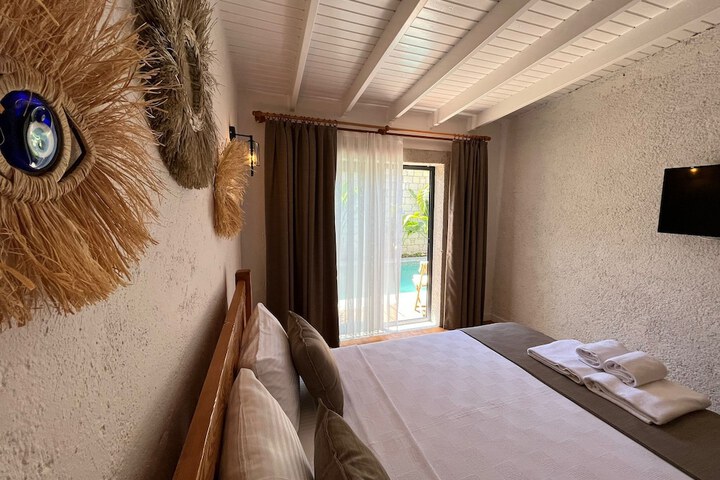 Room 17 of 46