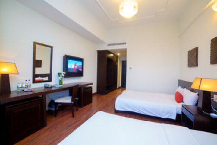 Room 33 of 78