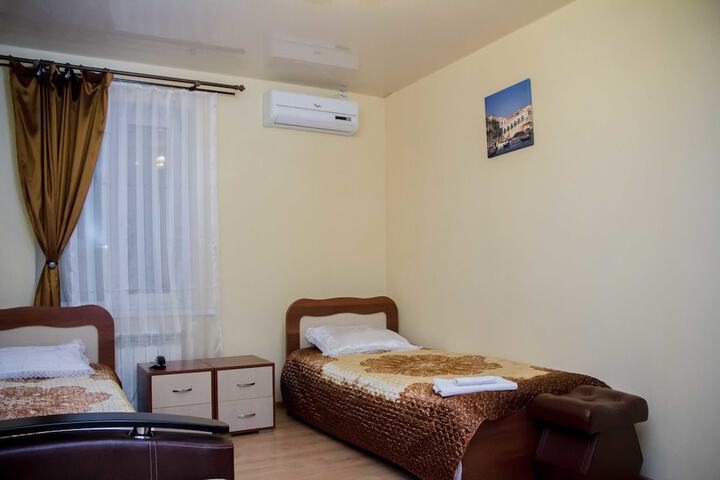 Room 5 of 20