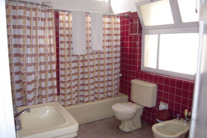Room 3 of 43