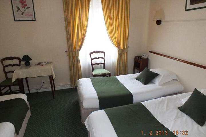 Room 17 of 32