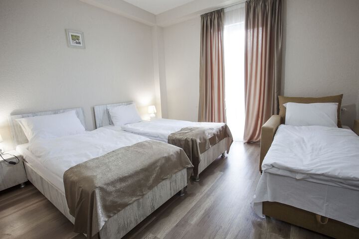 Room 10 of 20