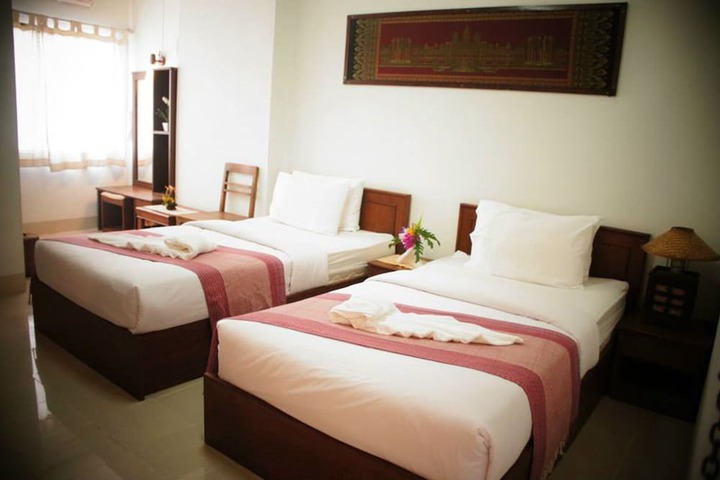 Room 10 of 41