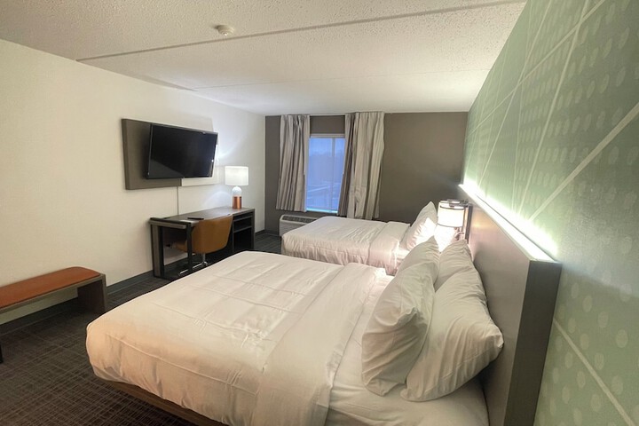 2 Double Beds (1 of 6)