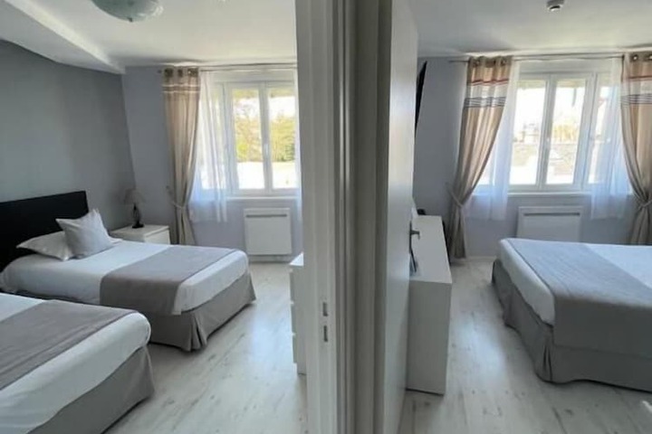 Room 20 of 48