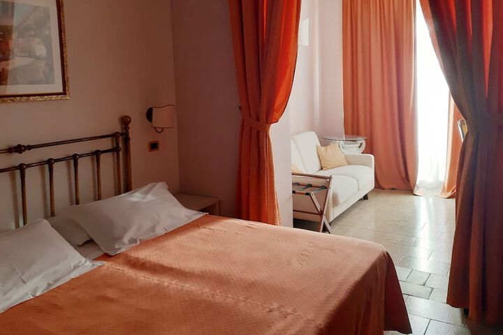 Room 26 of 67