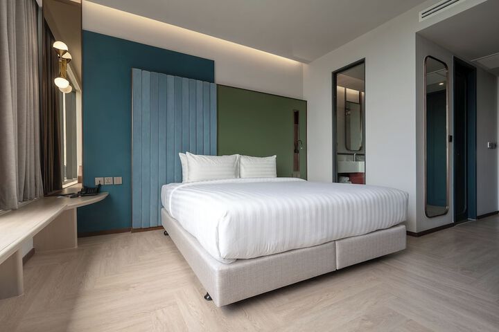 Room 15 of 79
