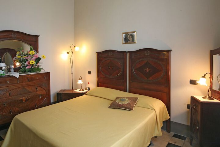 Room 21 of 53
