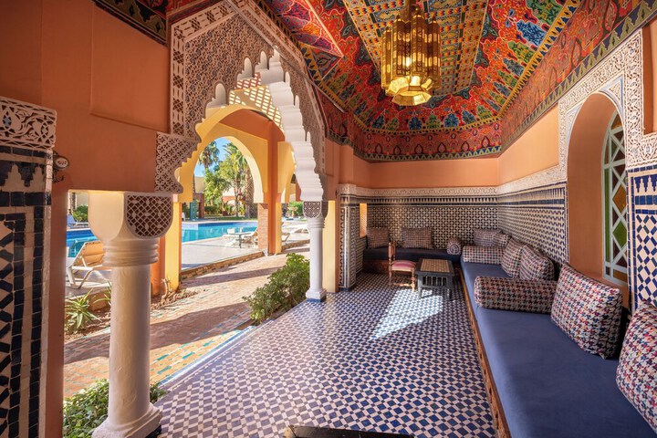 Hotel Entry